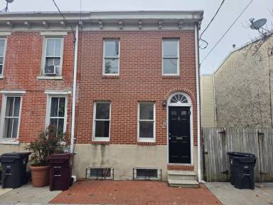 Main picture of 827 Windsor St