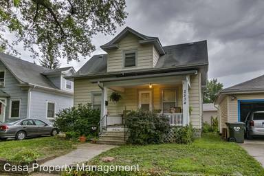 Main picture of 2534 D St