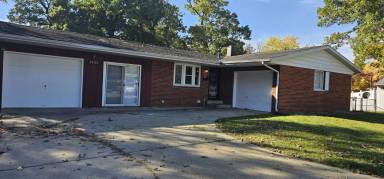 Main picture of 1422 Woodcrest Dr