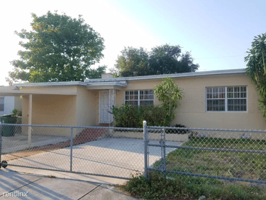 Main picture of 921 NW 56th St