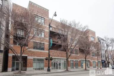 Main picture of 2757 N Lincoln Ave