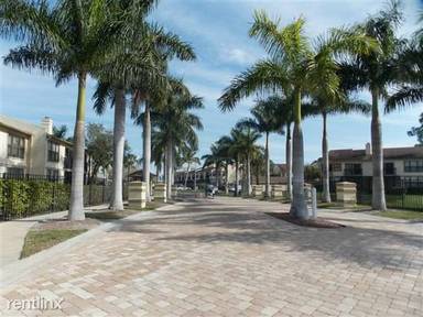Main picture of 1952 Laughing Gull Ln
