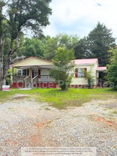 Main picture of 284 Lee Rd