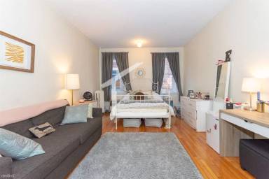 Main picture of 316-328 Saint Paul St