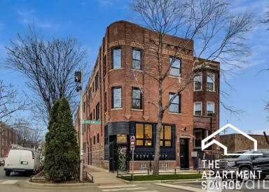 Main picture of 1359 N Rockwell St