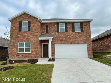 Main picture of 804 Peach Tree Ln