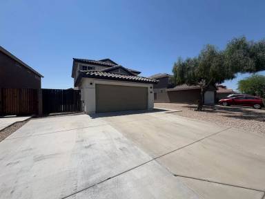 Main picture of 1407 E Stirrup Ln