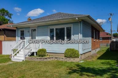 Main picture of 2733 173rd St