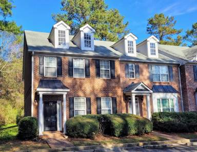 Main picture of 1320 Guilderoy Ct