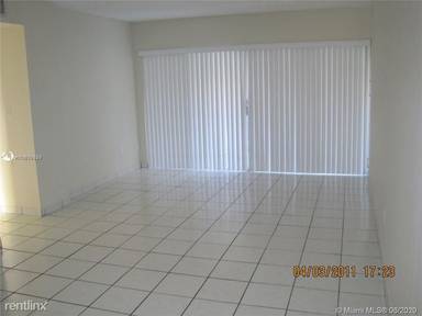 Main picture of 8889 Fontainebleau Blvd