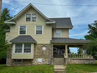 Main picture of 4721 Euclid Ave