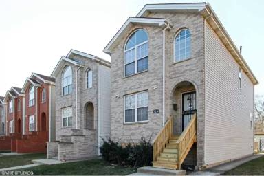 Main picture of 7236 S Harvard Ave