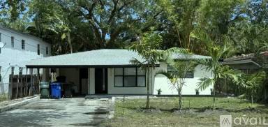 Main picture of 808 SW 15th Ave