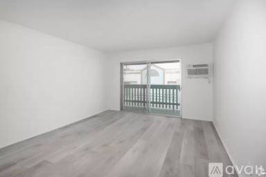 Main picture of 3415 Linden Ave