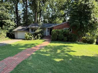 Main picture of 2612 Sigmona St