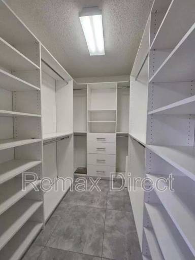Main picture of 331 Cypress Way W