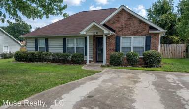 Main picture of 1740 Rosewell Dr
