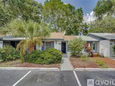 Main picture of 7355 Parkside Villas Dr N