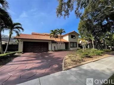 Main picture of 7753 NW 79th Pl