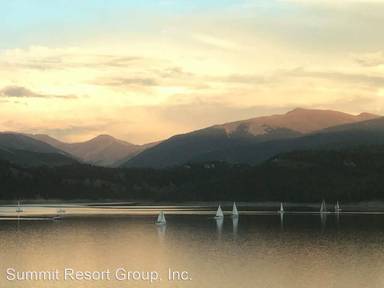 Main picture of Summit Yacht Club