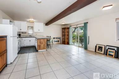 Main picture of 7098 Sunland Ave