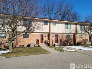 Main picture of 1705 Chief Okemos Cir