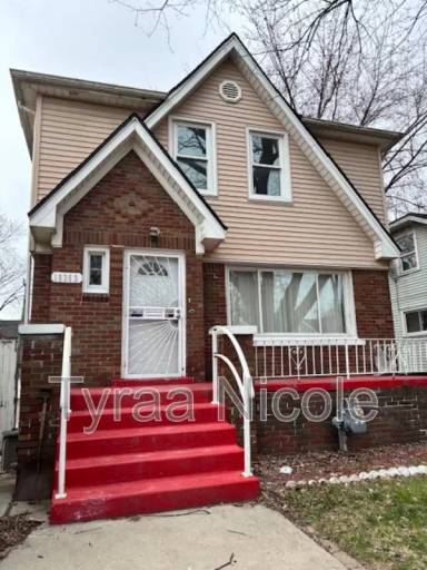 Main picture of 15353 Lauder St