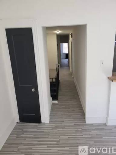 Main picture of 1137 W Wingohocking St