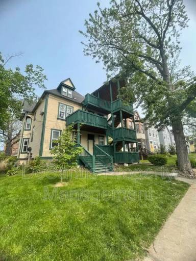 Main picture of 5730 Holden St