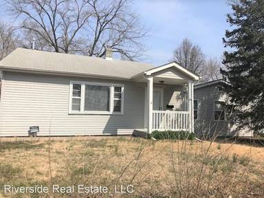 Main picture of 821 Howell Ave