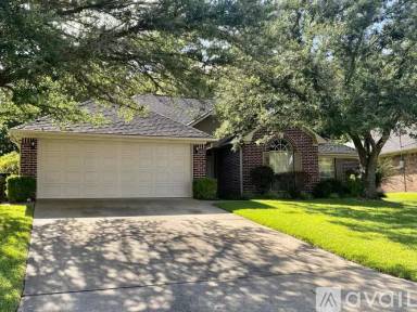 Main picture of 3709 Camelot Ct