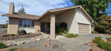 Main picture of 8811 Oak Trail Dr