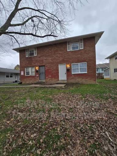 Main picture of 909 S Weyant Ave
