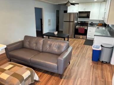 Main picture of 215 Willie James Jones Ave