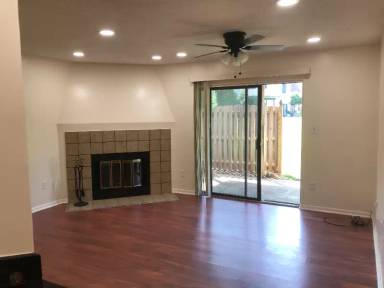 Main picture of 1 Park Gate Dr