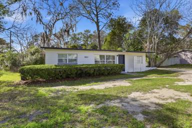 Main picture of 820 NW 55th St