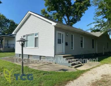 Main picture of 627 3rd Ave