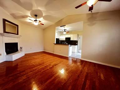 Main picture of 7744 Lasalle Ave