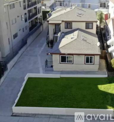 Main picture of 831 Glendale Blvd