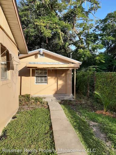 Main picture of 2553 Jackson St