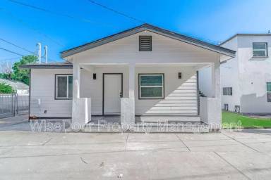 Main picture of 1508 N Durant St