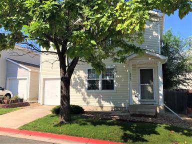 Main picture of 8885 Meade St