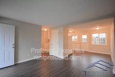 Main picture of 742 SE 13th Ave