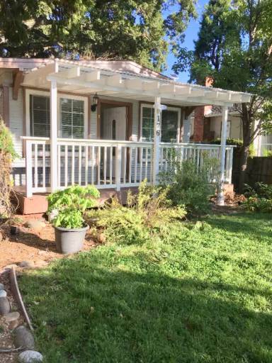 Main picture of 176 Spruce Ave