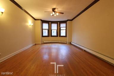 Main picture of 4527 N Wolcott Ave