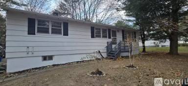 Main picture of 26 Old County Rd