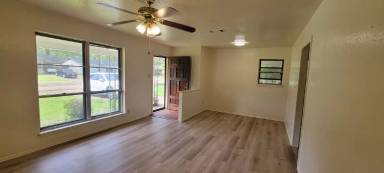 Main picture of 3402 Fernwood Ln