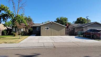 Main picture of 708 Junipero Serra Dr