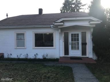 Main picture of 4038 34th Ave SW
