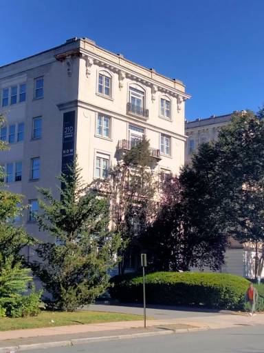 Main picture of 206-210 Farmington Avenue - 412